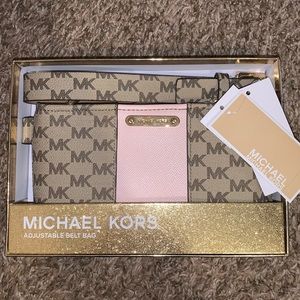 Micheal Kors Adjustable Belt Bag NWT